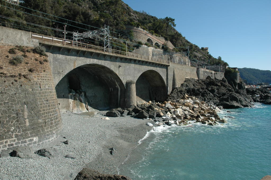 Hotel Silvia Framura - Cinque Terre Екстер'єр фото